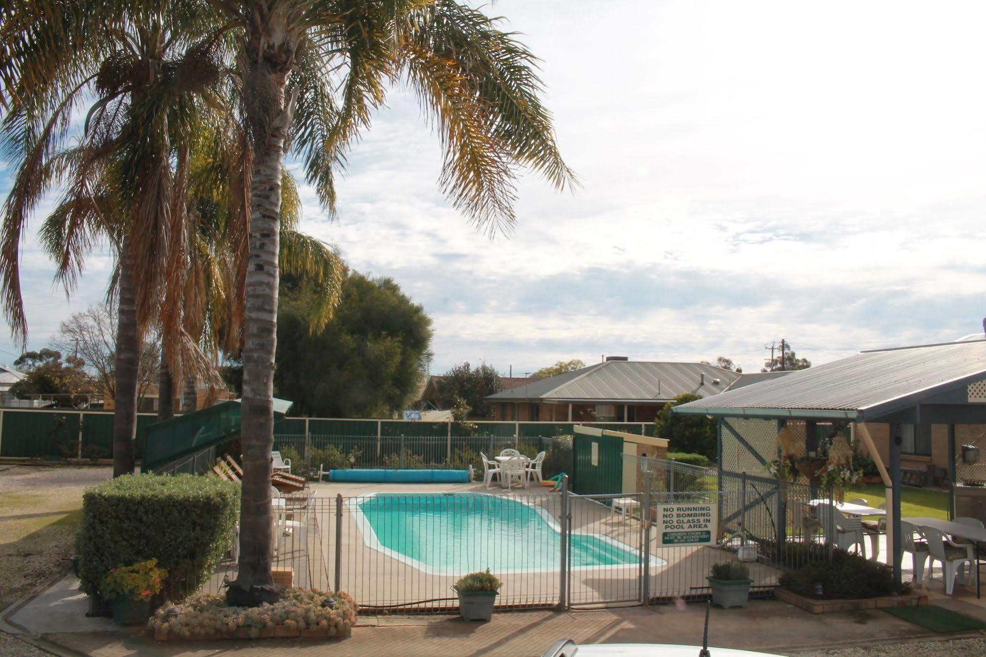 Lone Pine Motel Corowa Exterior foto